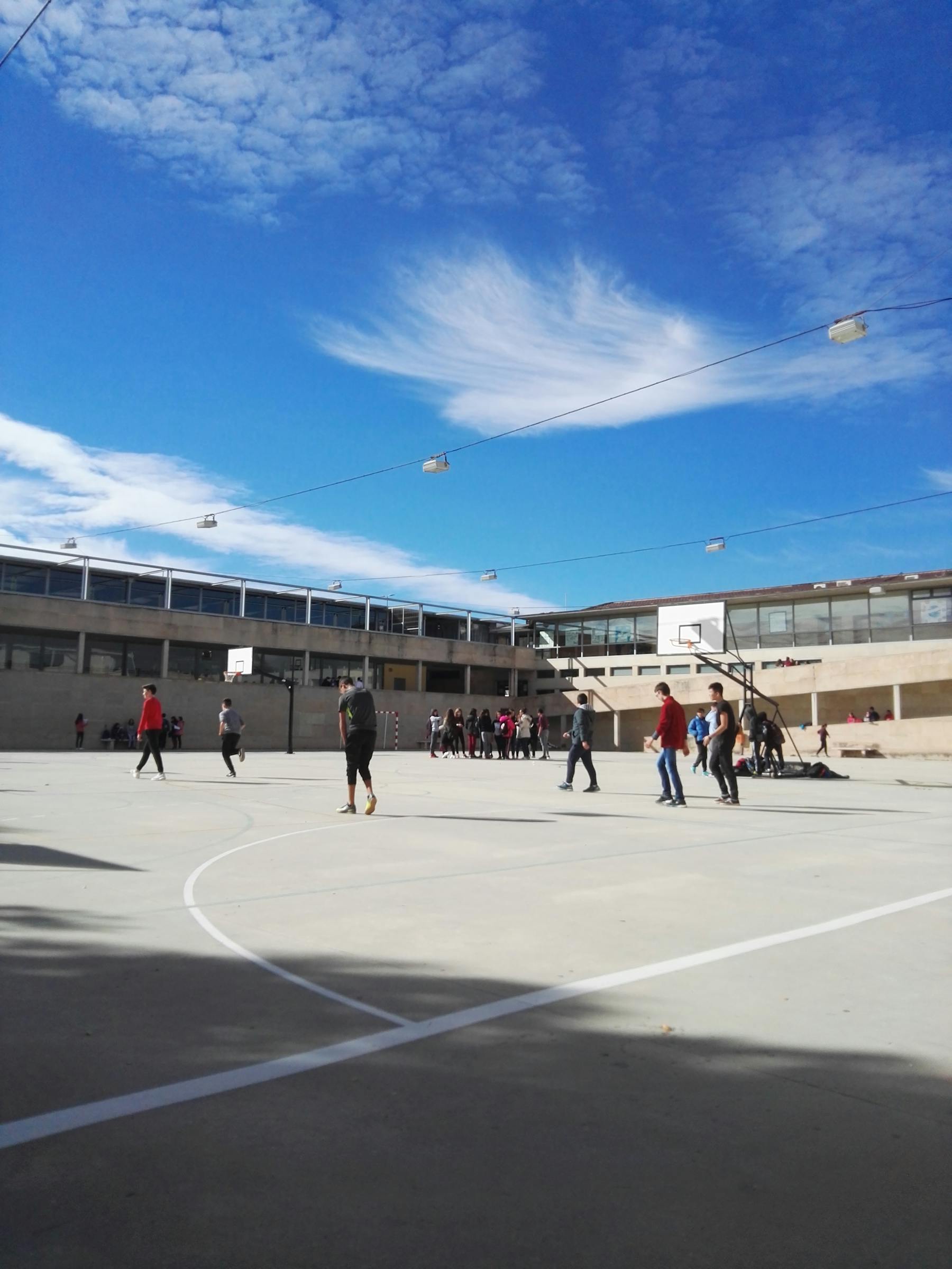 Outdoor sports court